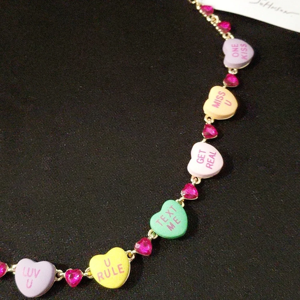 BETSEY JOHNSON SWEETHEART NECKLACE - Picture 6 of 7